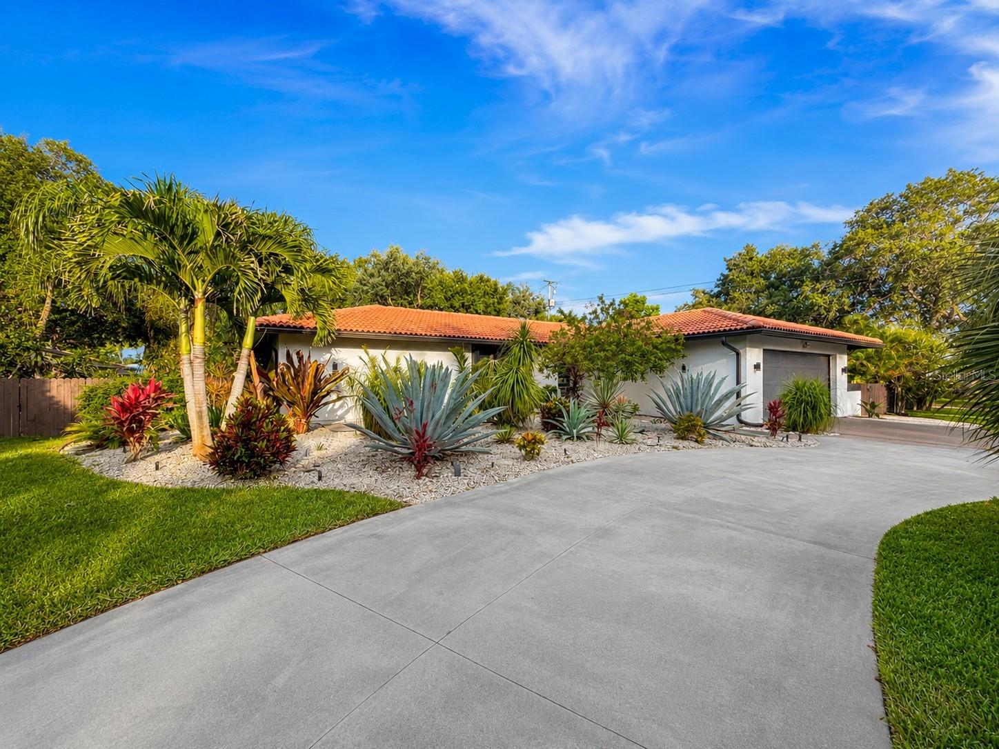 392 Rossetti Drive, FL