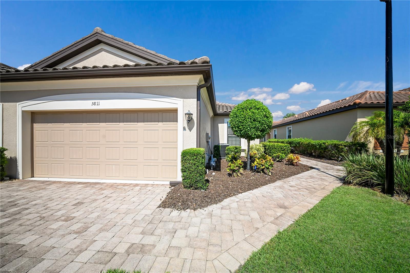 5811 Cavano Dr, FL