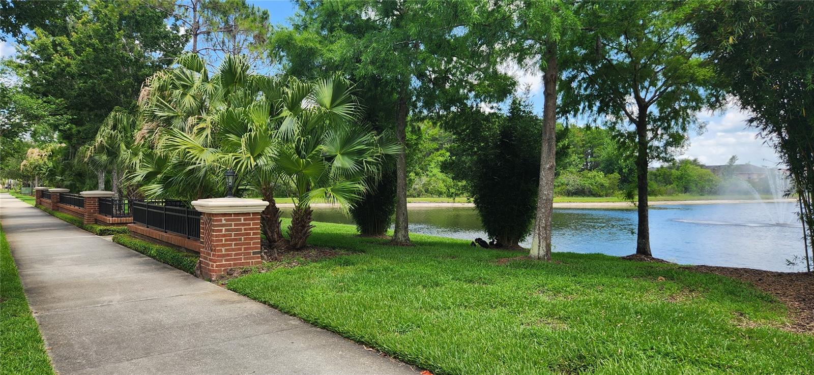 16229 Old Ash Loop, FL