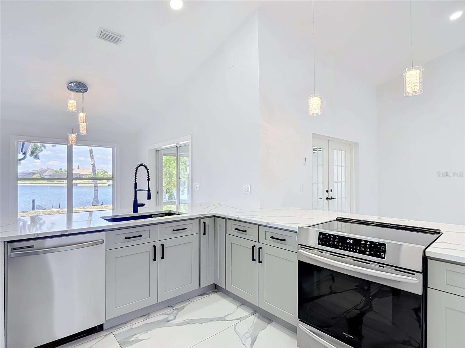 2503 Aviation Parkway, FL
