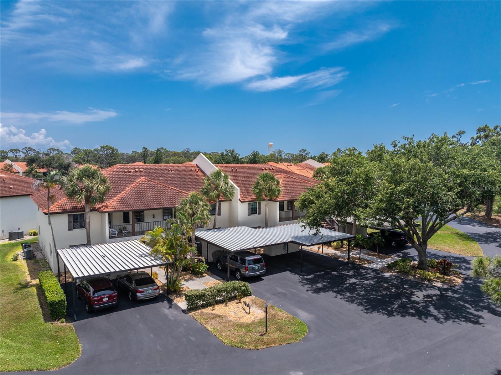 511 Pine Hollow Circle, FL