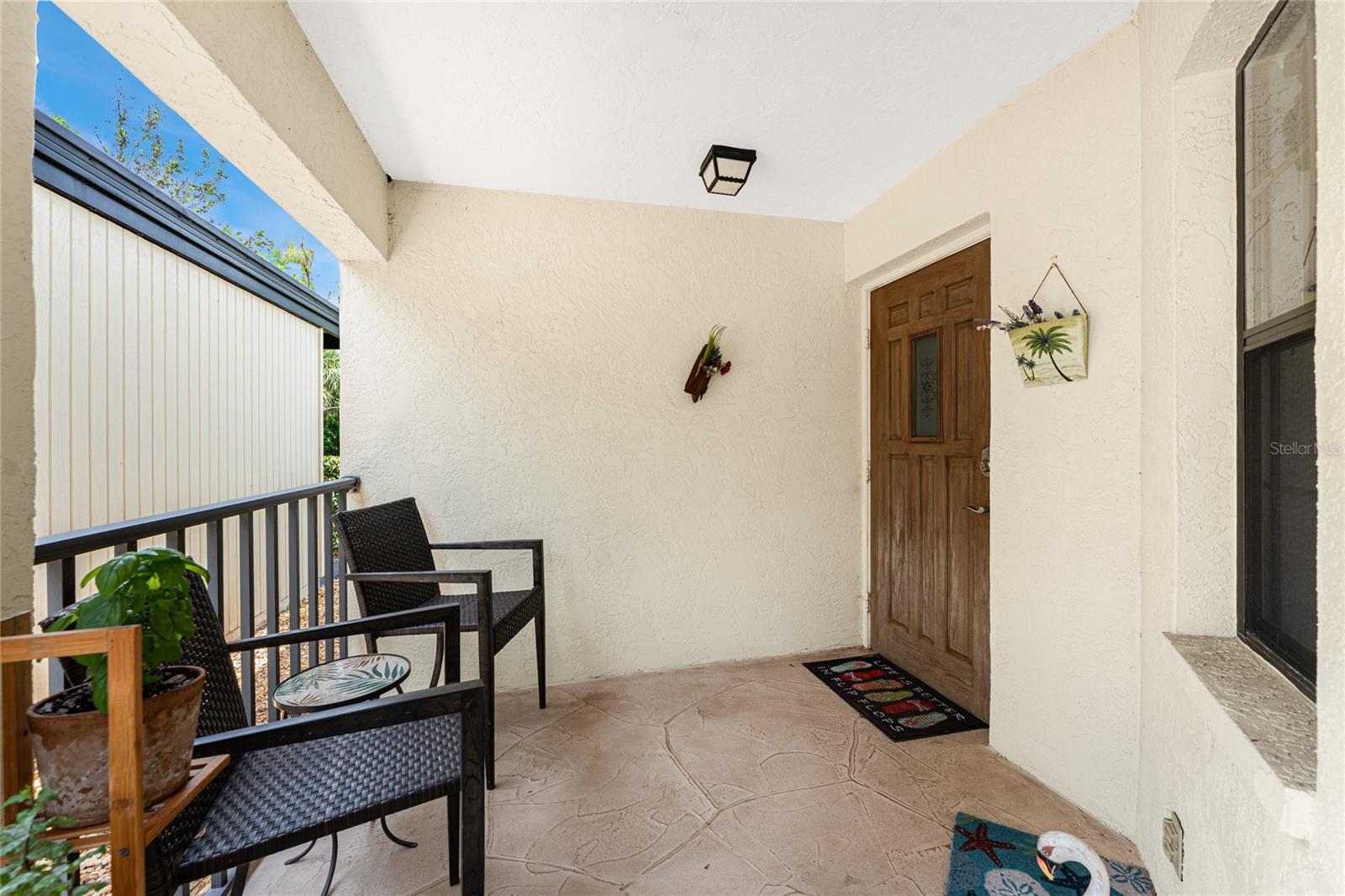 511 Pine Hollow Circle, FL