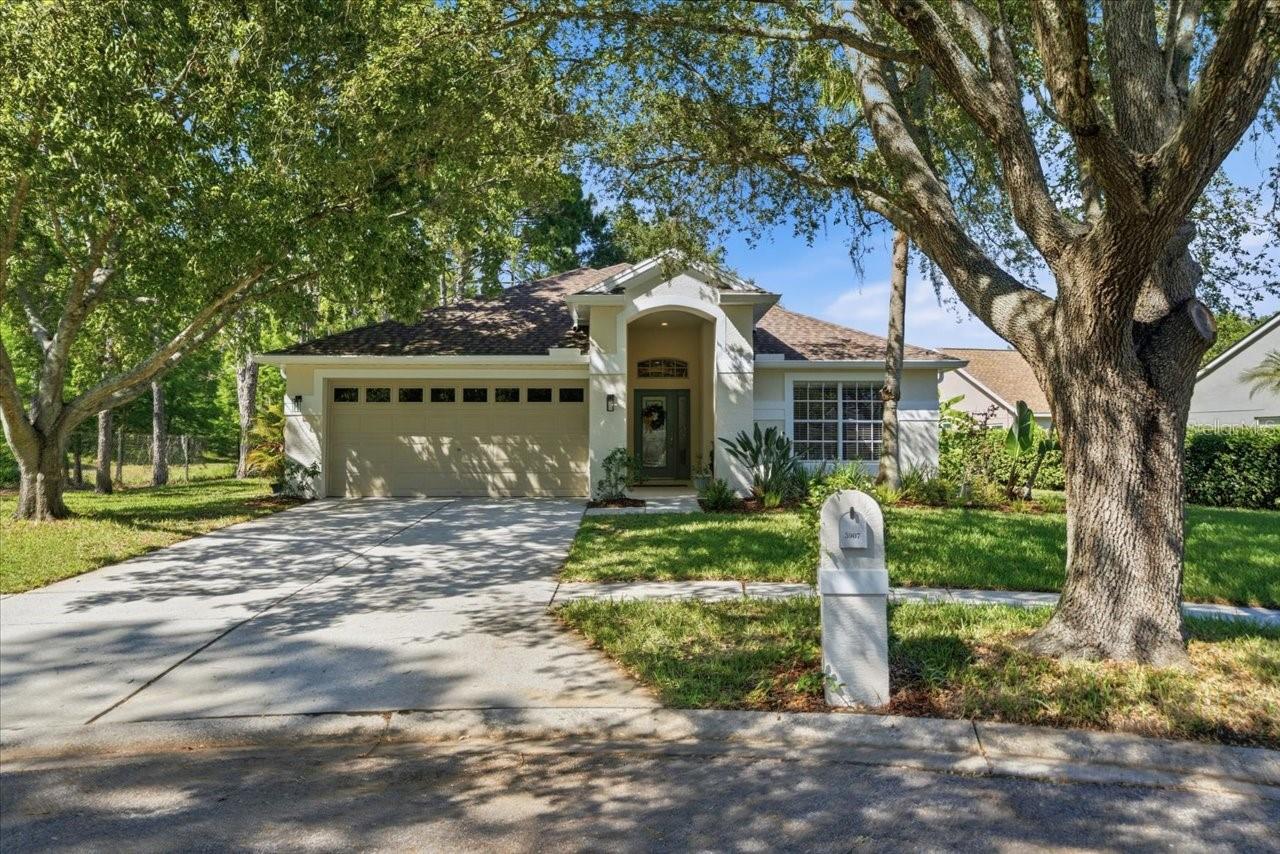 5907 Lourdes Way, FL