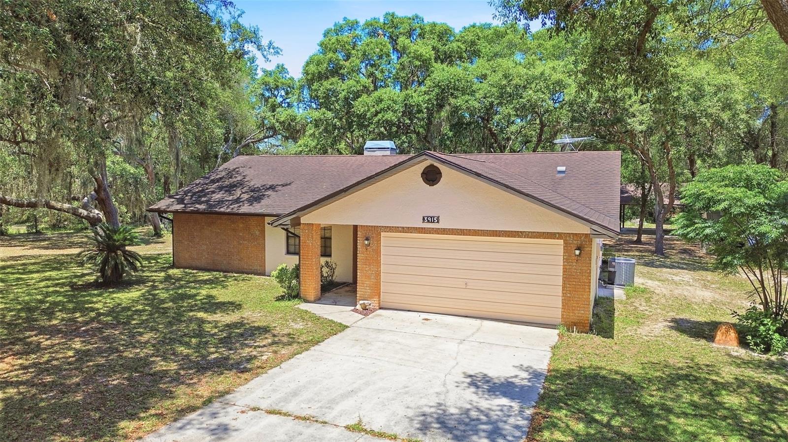 3915 Spaniel Trail, FL