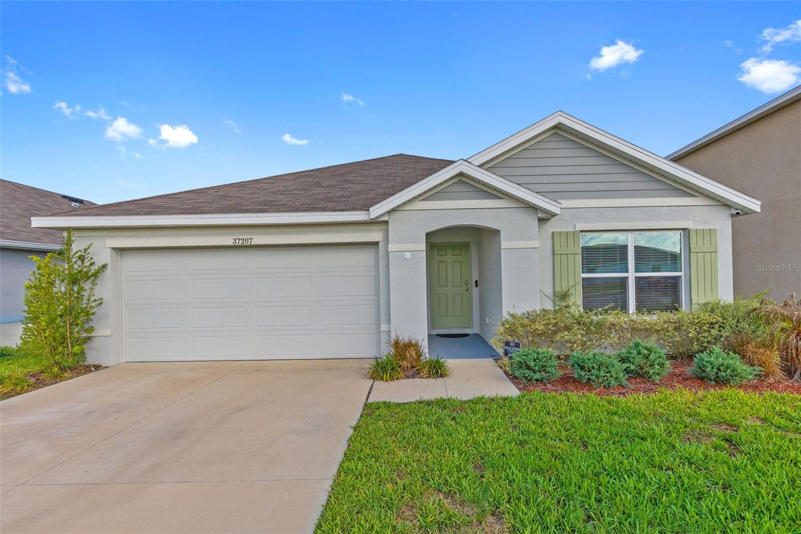 37207 Sharks Eye Ln, FL