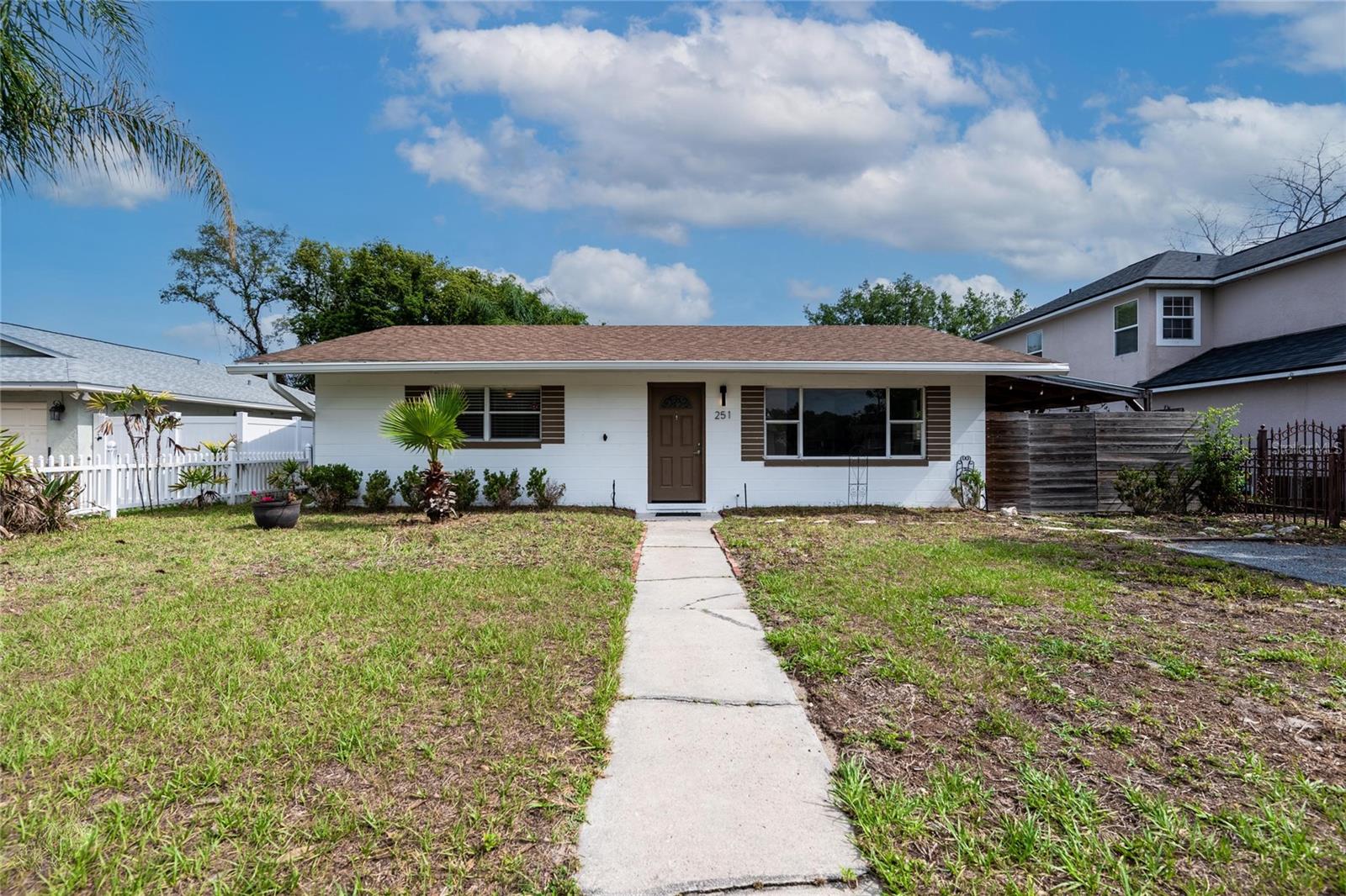 251 Pine Tree Dr, FL