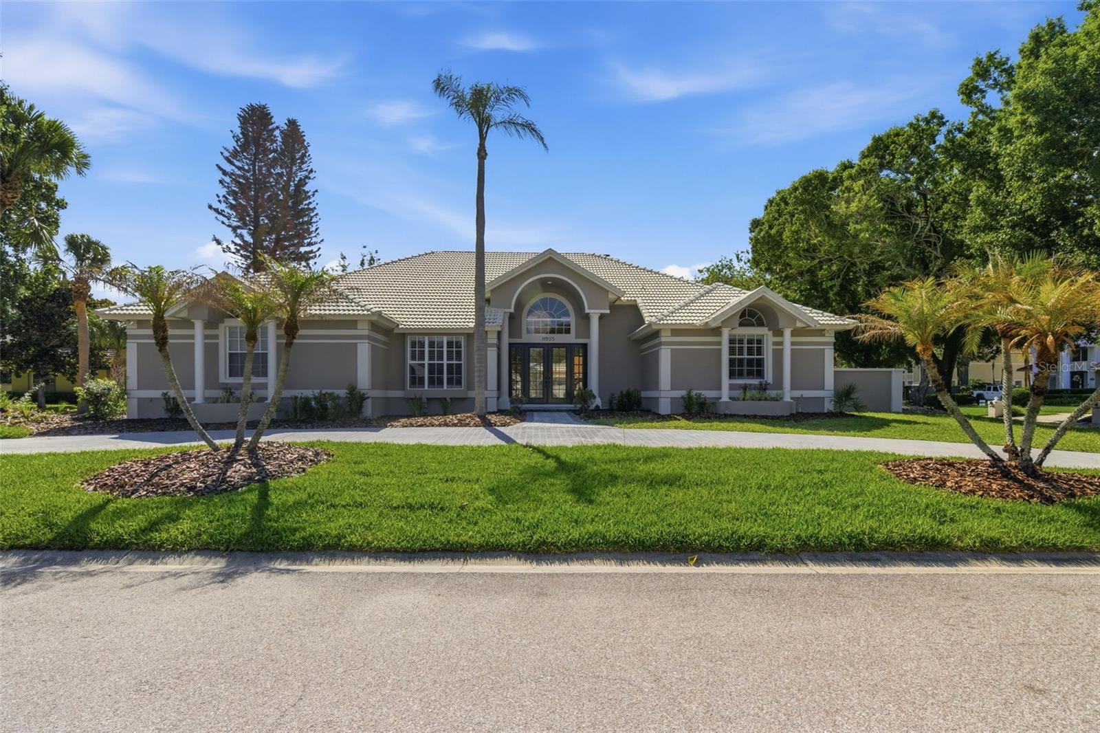 8935 Jonathan Manor Drive, FL