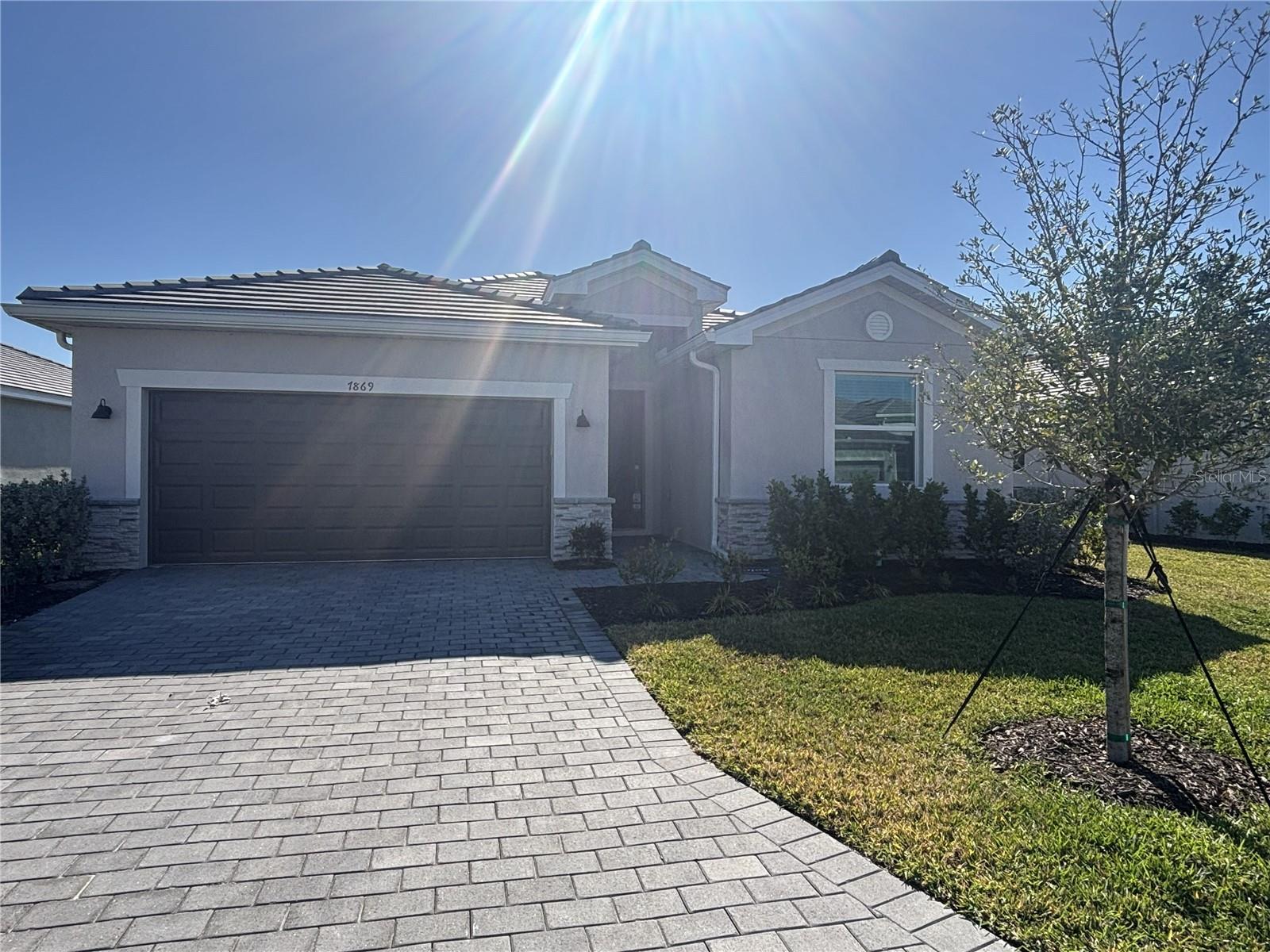7869 Lakes Edge Ln, FL