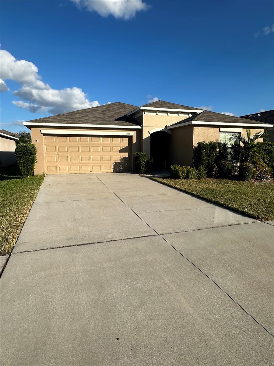 903 Zone Tailed Hawk Pl, FL