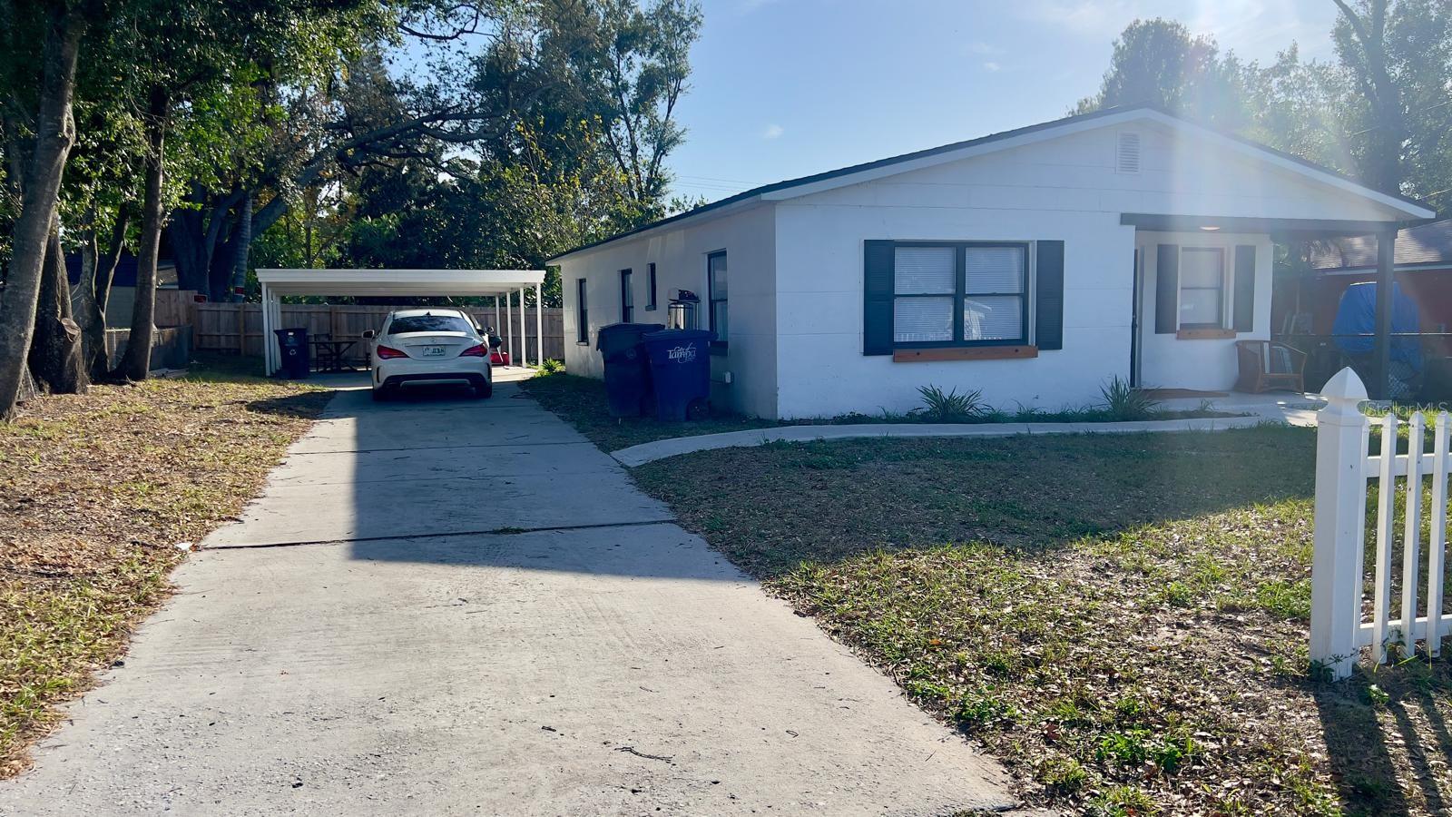 803 Castle Court, FL