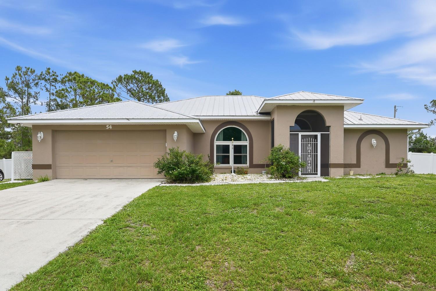 54 Triangle Street, FL
