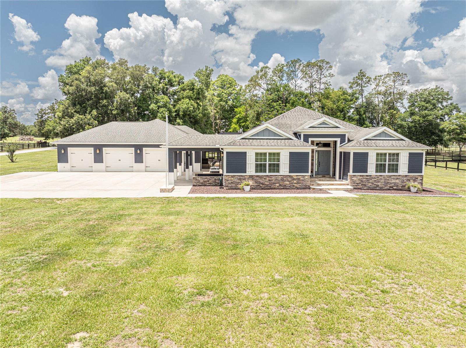 2057 C 462, FL