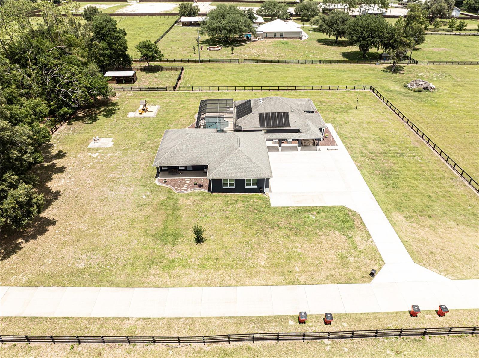 2057 C 462, FL