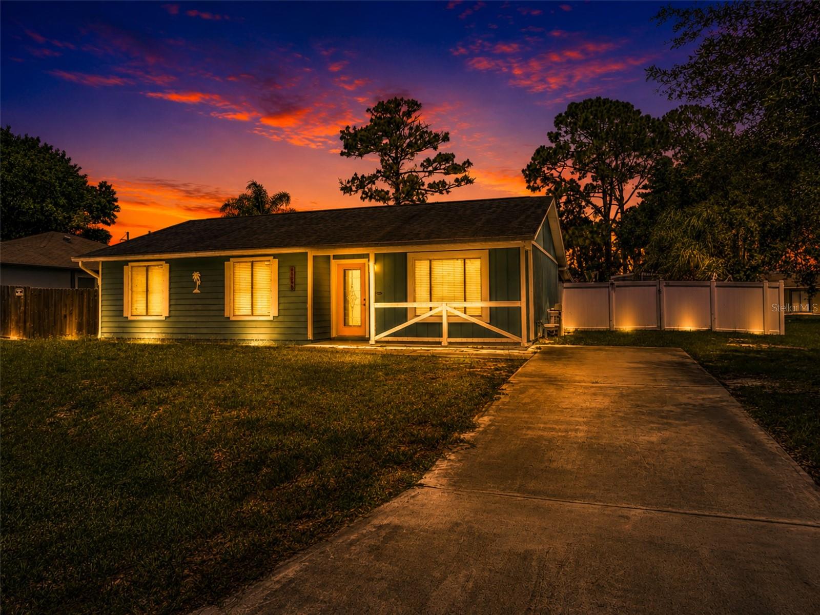 1385 Gillott St Nw, FL