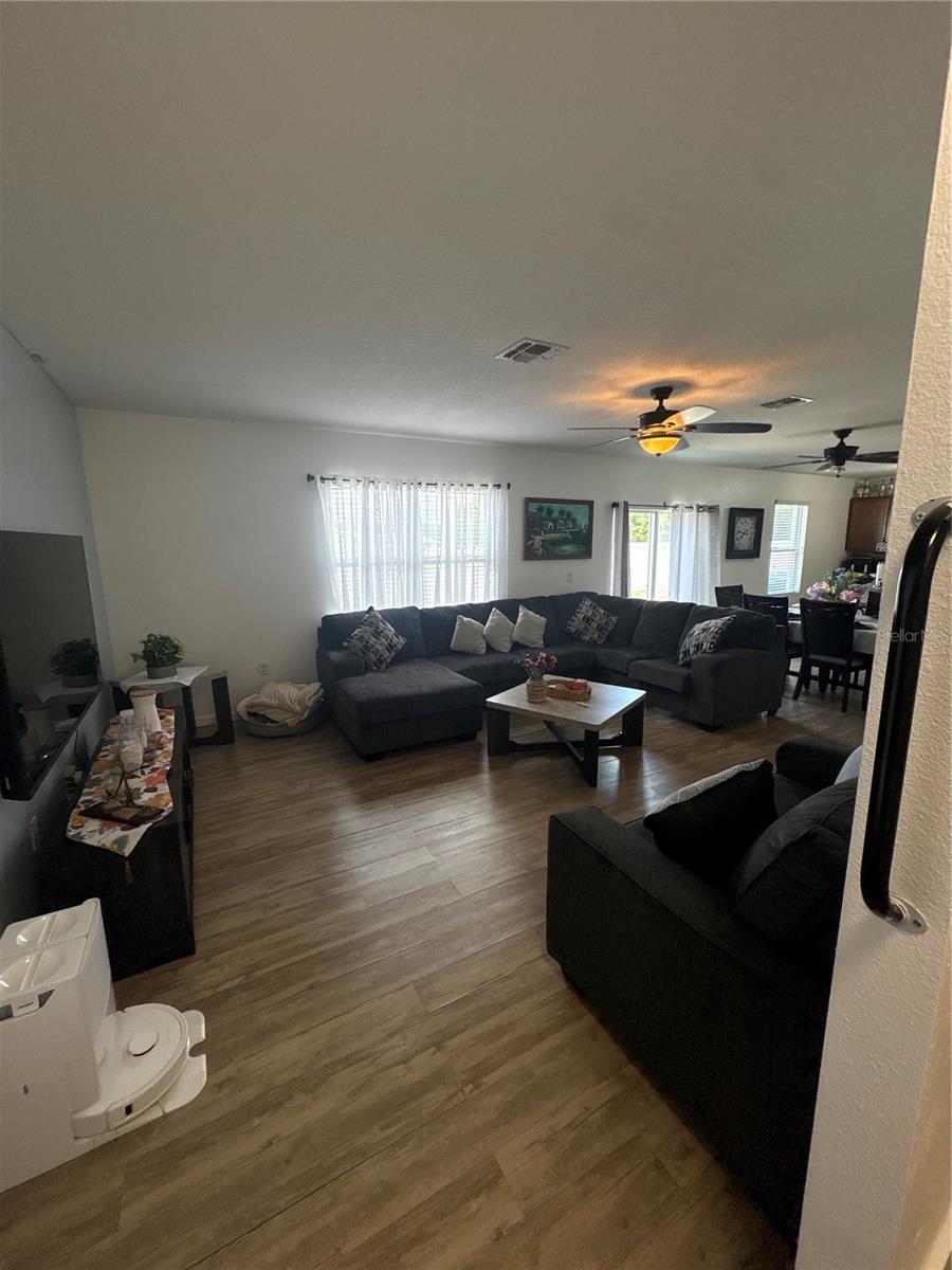 5780 Lakeside Landings Boulevard, FL