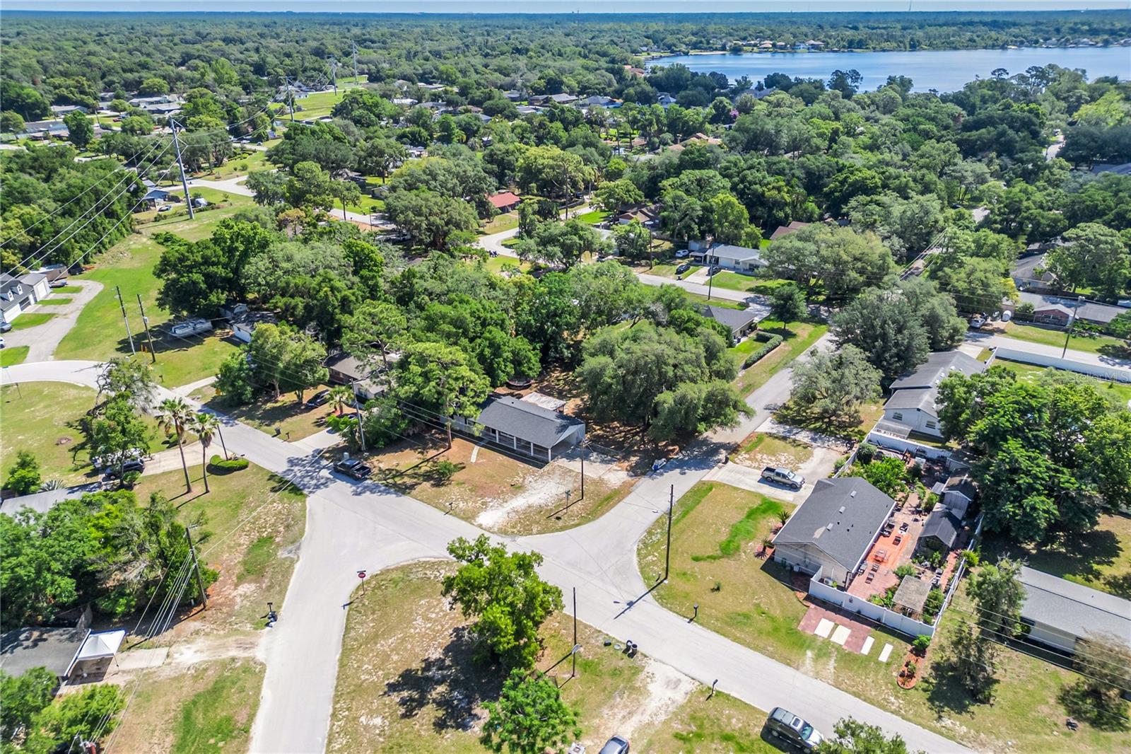 2201 Camellia Drive, FL
