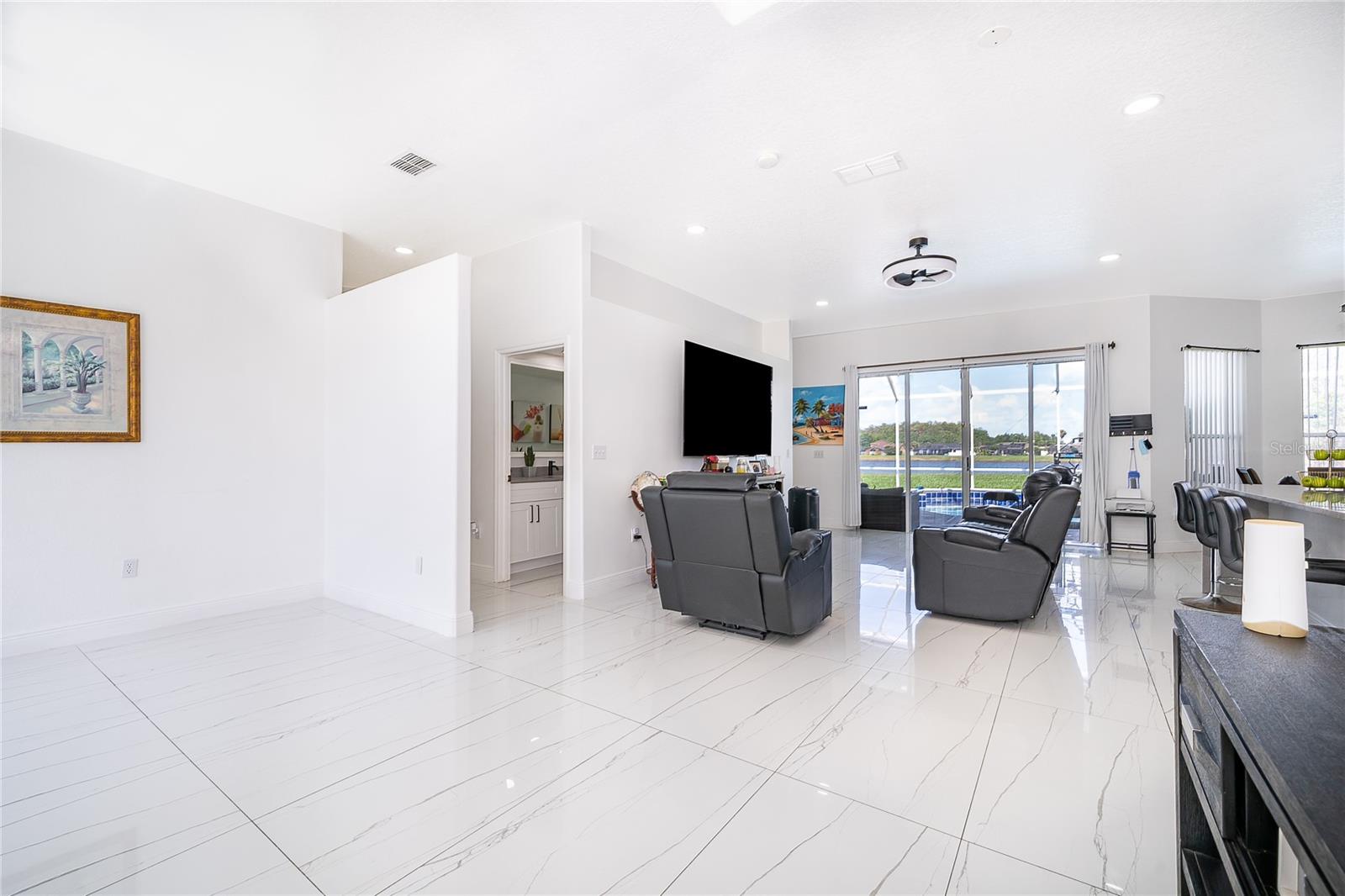 2654 Hawthorne Lane, FL