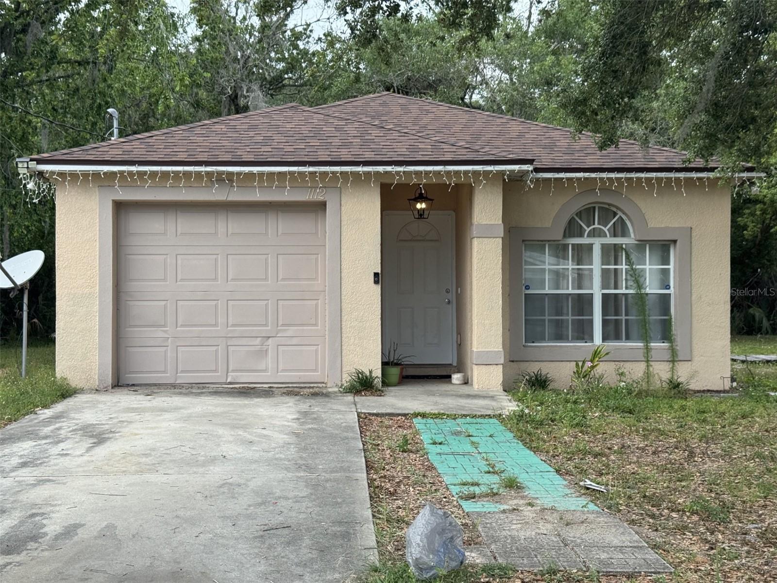 1112 W 7th St, FL