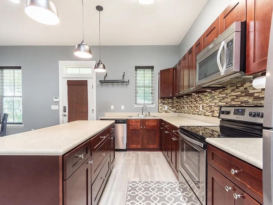 321 7th Terrace, FL
