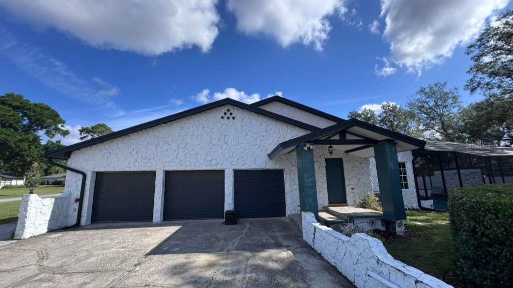 4627 Woodlot Court, FL