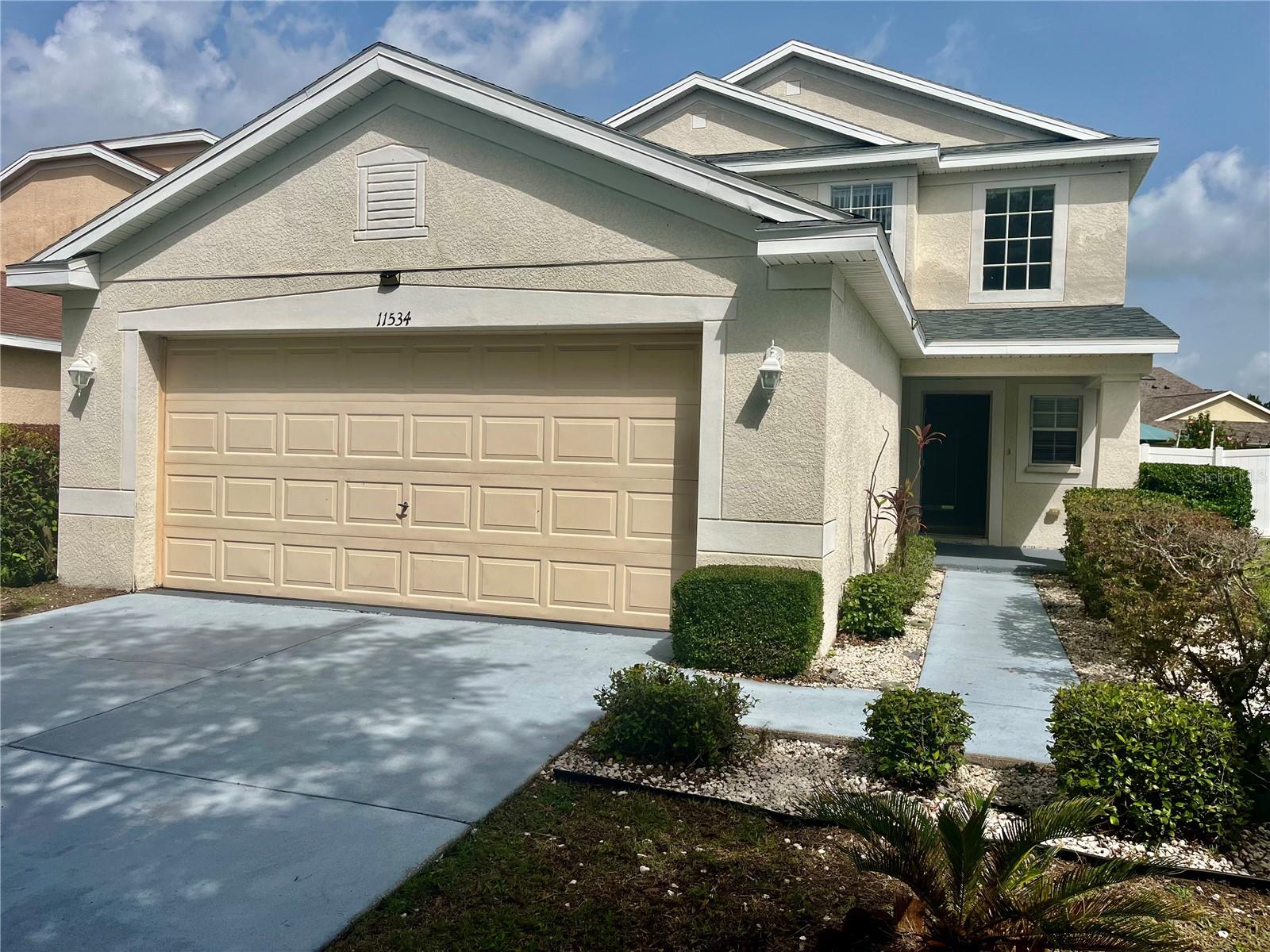 11534 Bay Gardens Loop, FL