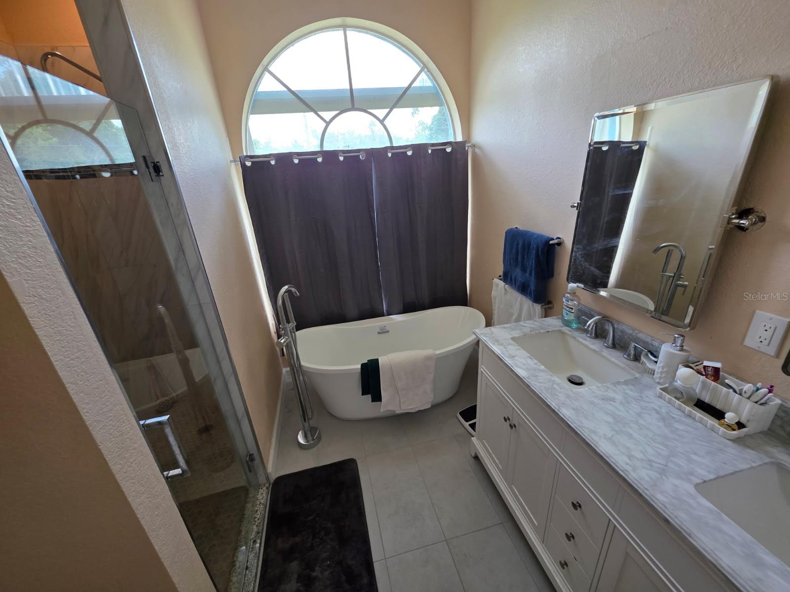 102 Bayamo Drive, FL