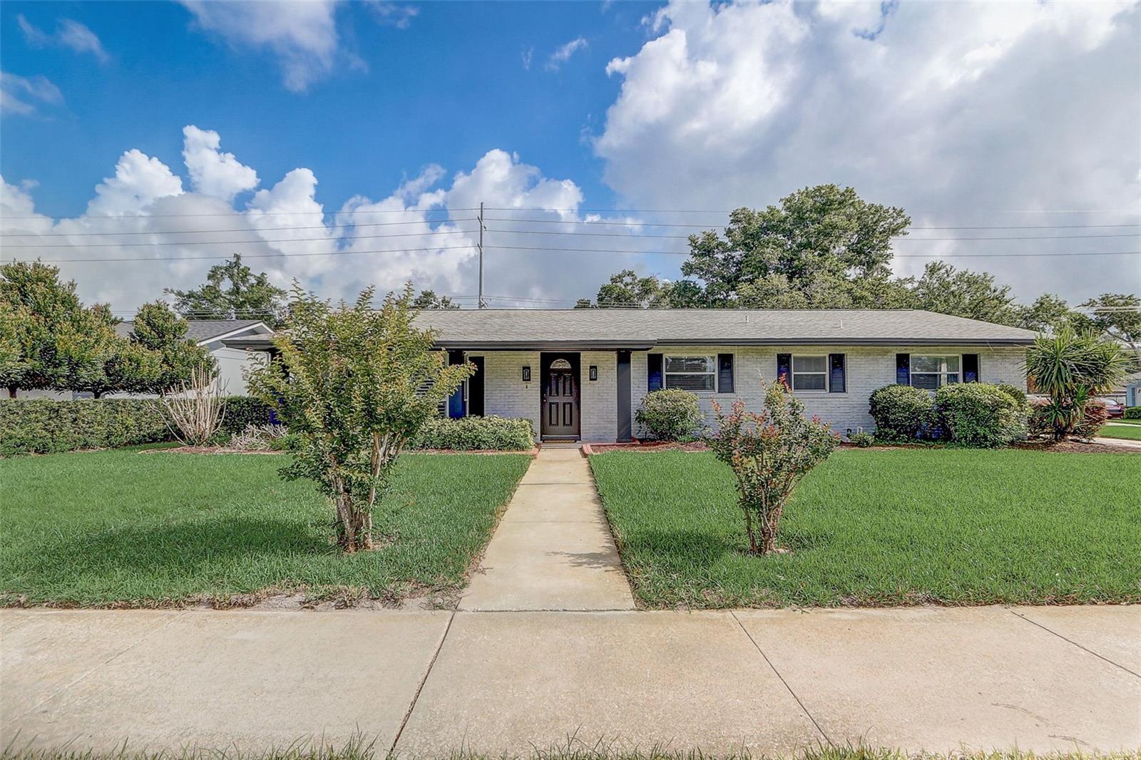 423 Oak Hill Dr, FL