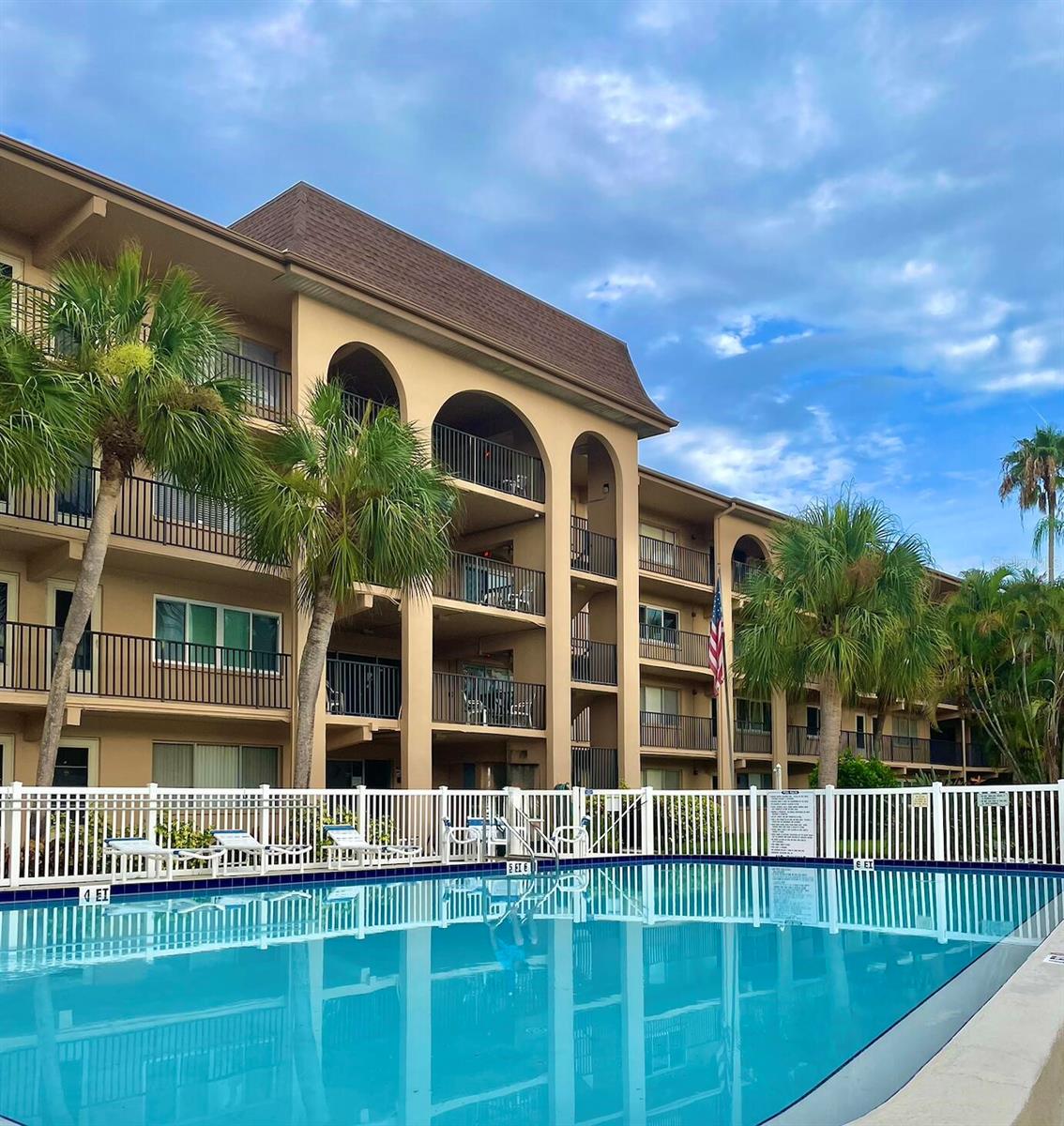 2525 Bay Drive, FL