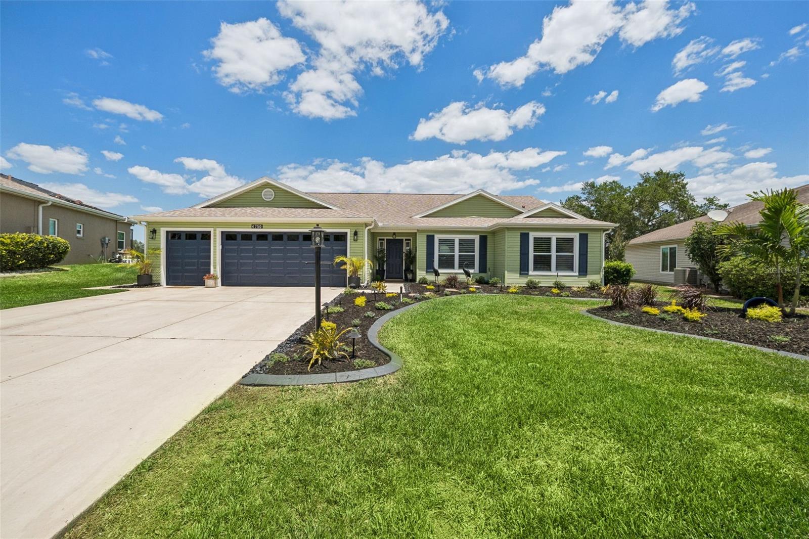 4750 Sawgrass Lake Cir, FL