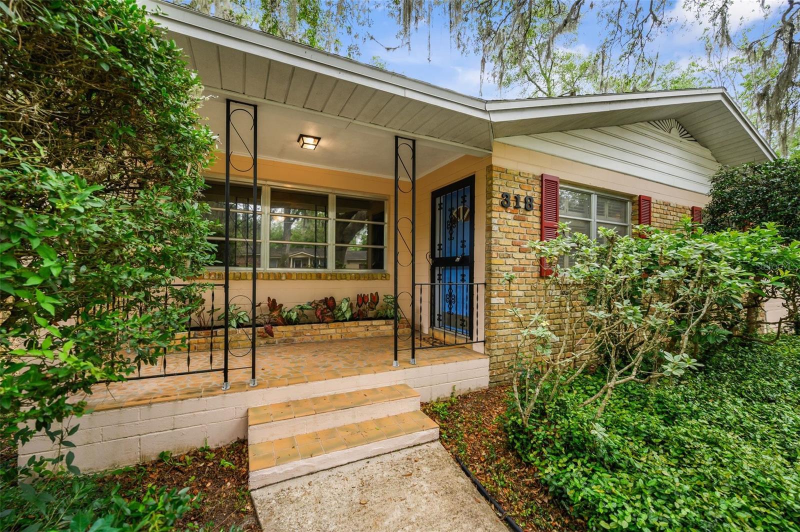 318 40th Terrace, FL