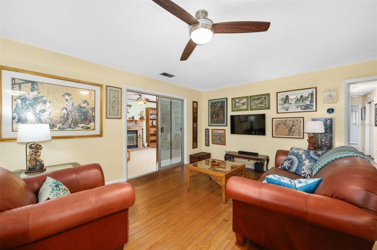 318 40th Terrace, FL