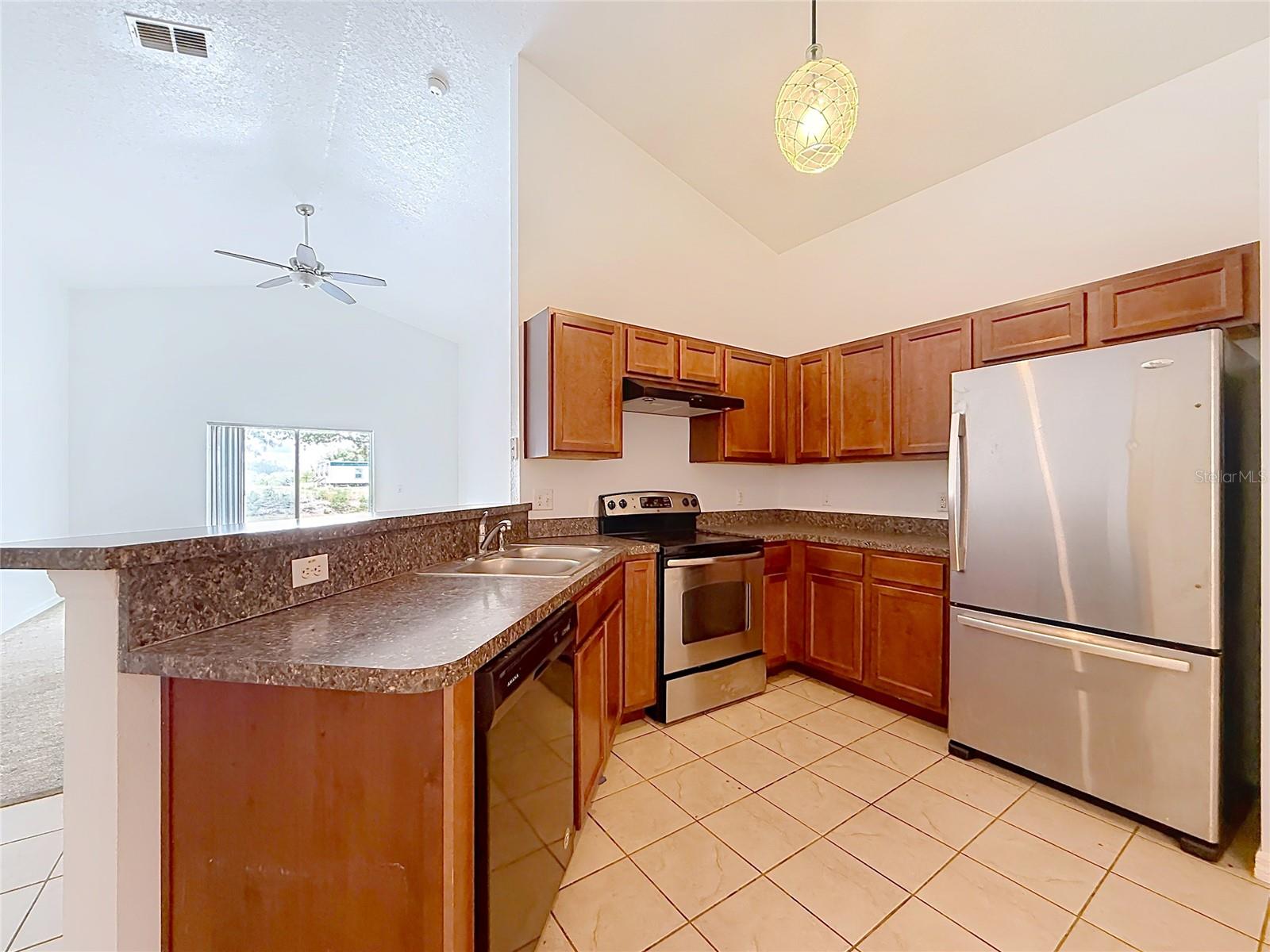 127 Stewart Lake Loop, FL