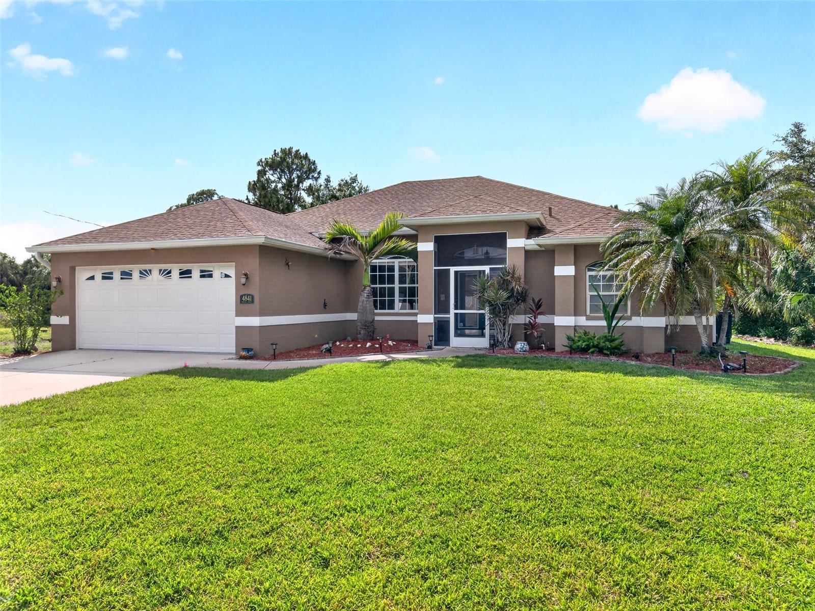 4841 Camelot St, FL