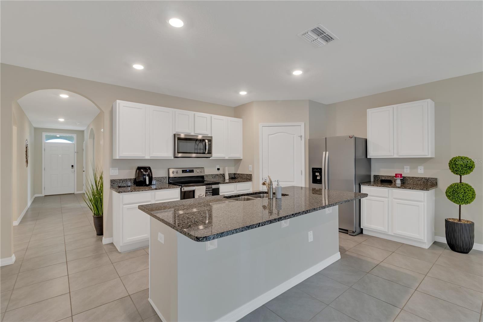 452 Noble Avenue, FL