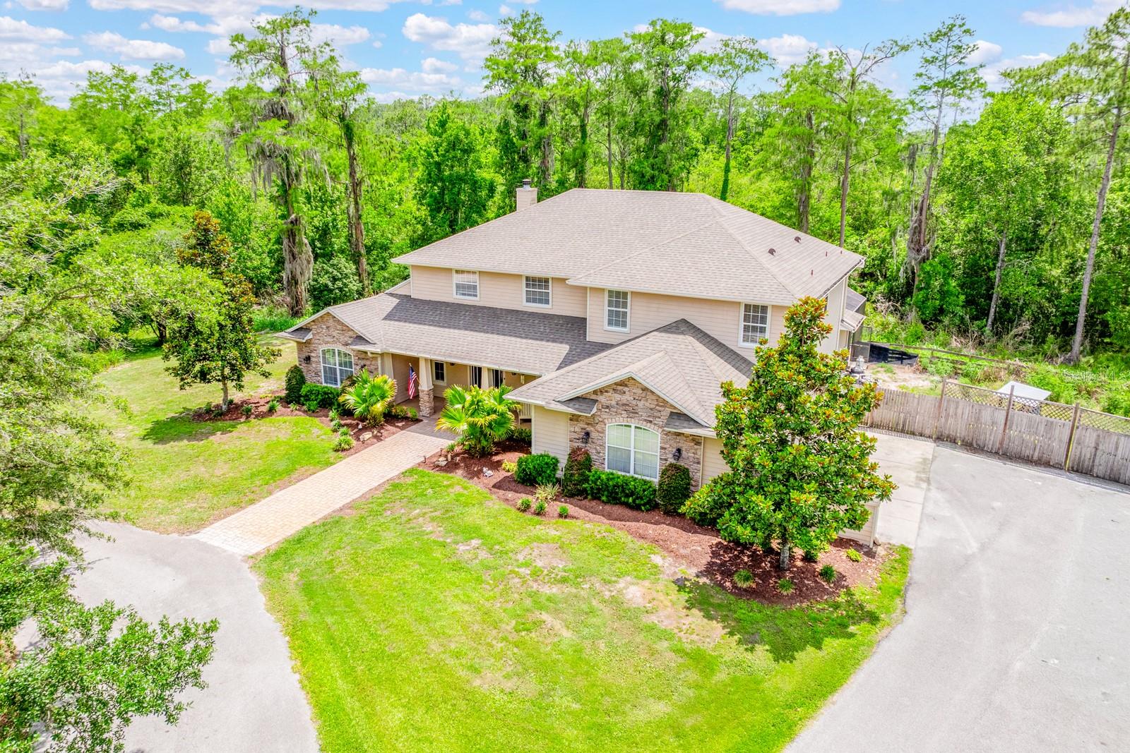2756 Lake Pickett Pl, FL