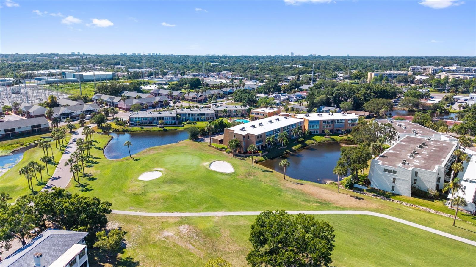 225 Country Club Drive, FL