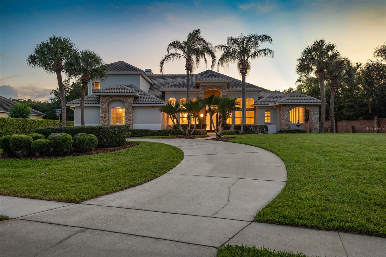 2002 Water Key Dr, FL