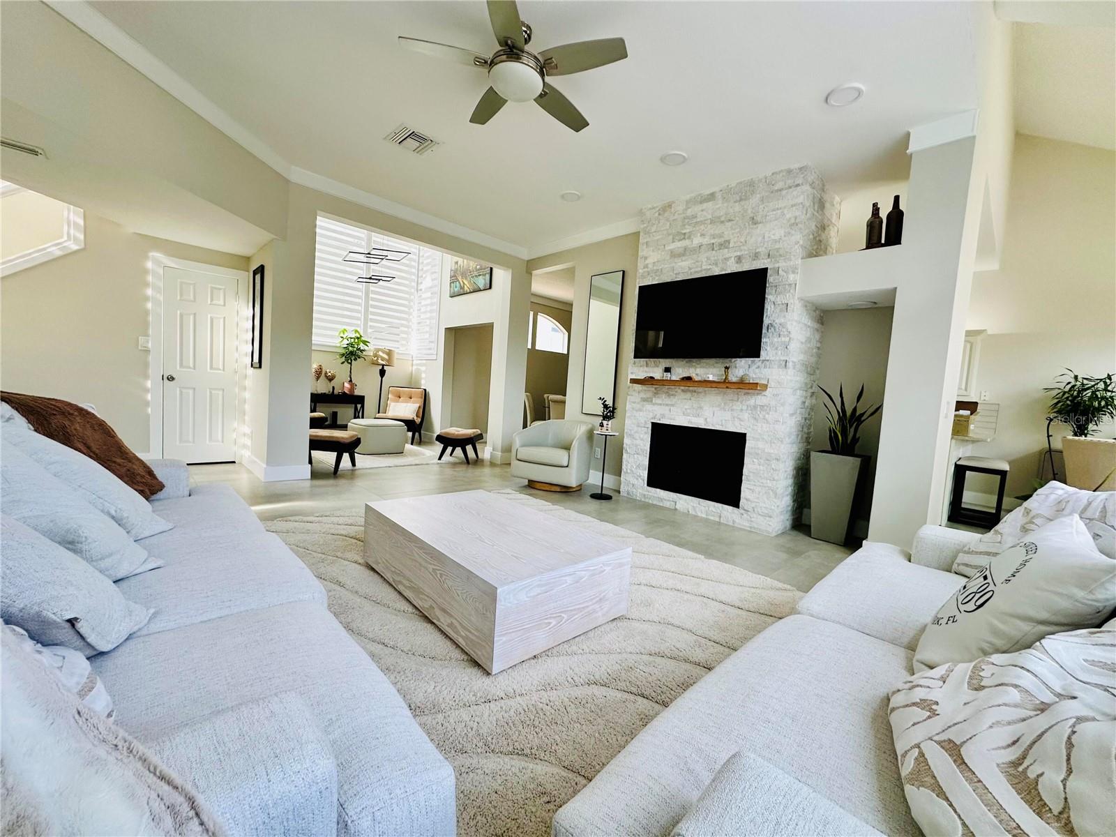 784 Pennsylvania Avenue, FL