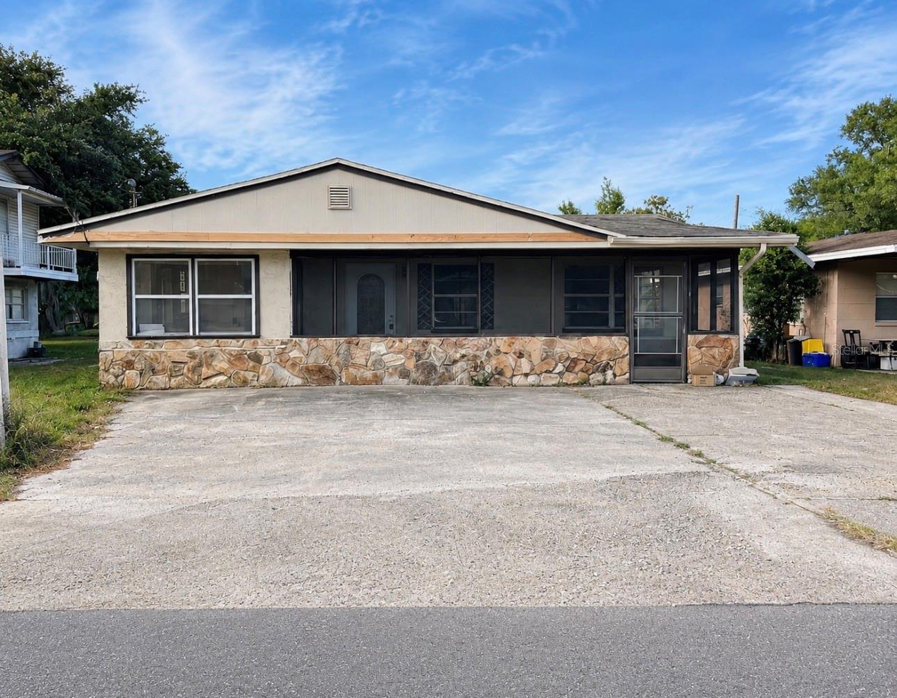 1204 Alsobrook Street, FL