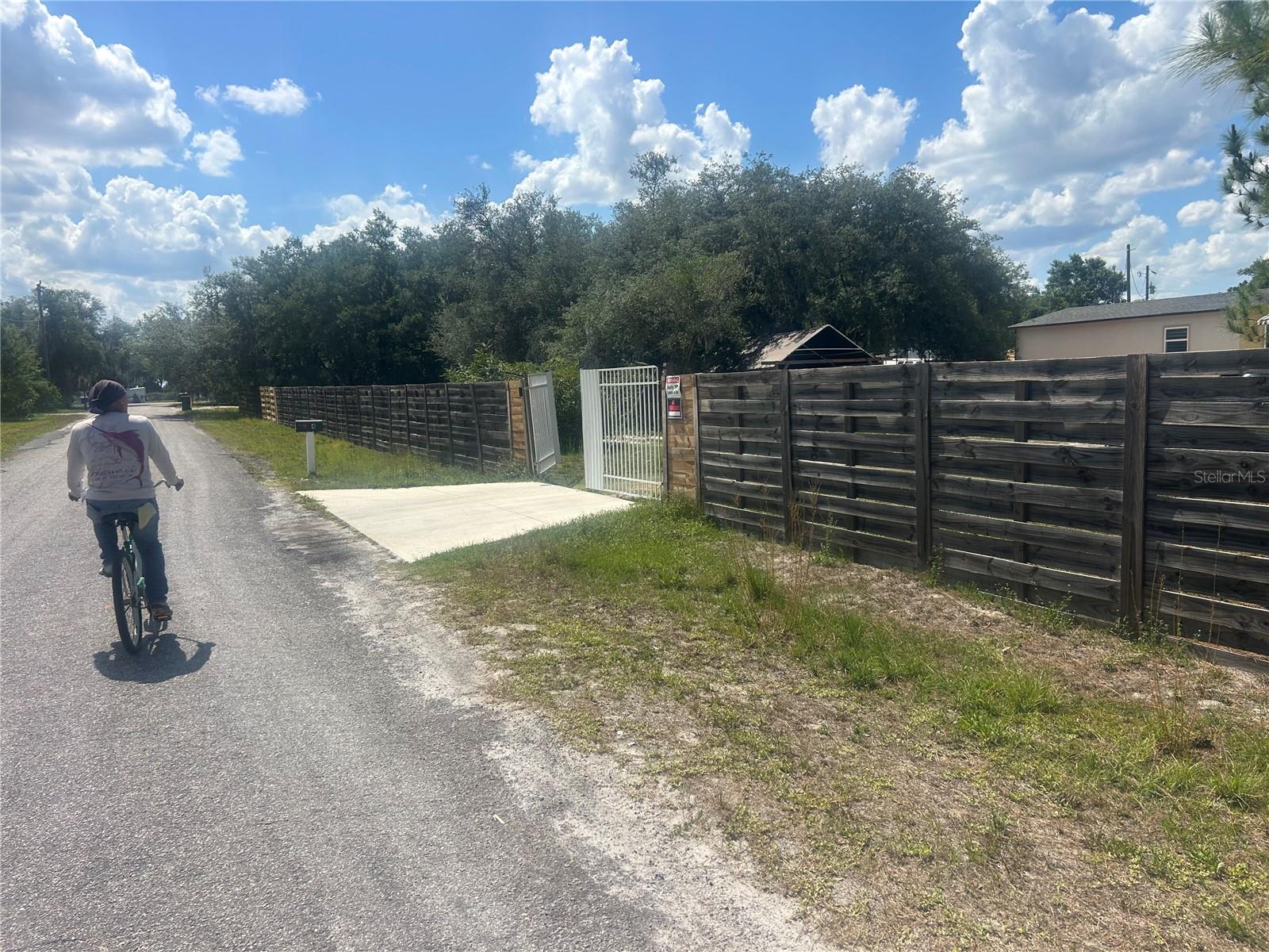 4 Eden Cemetery Rd, FL