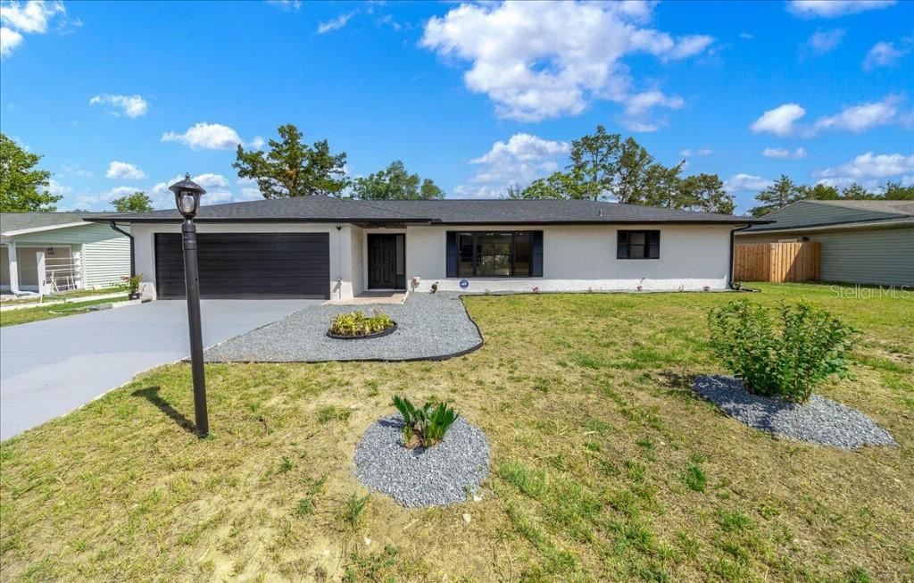 59 Silver Place, FL