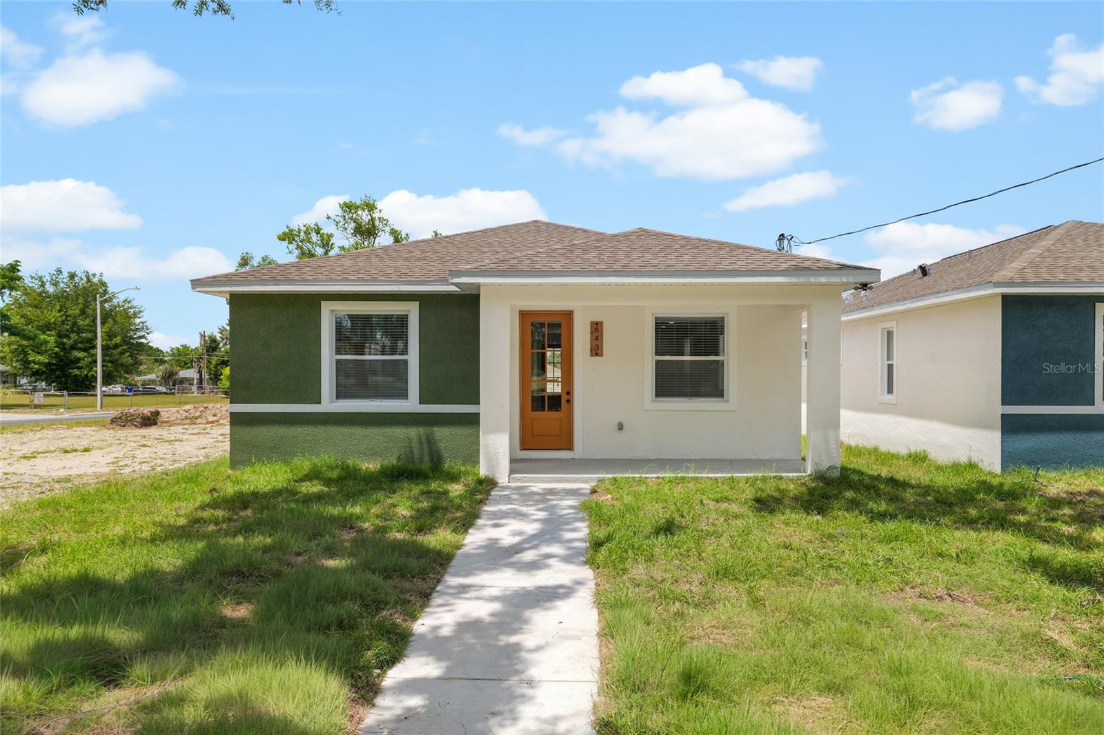 643 W 9th St, FL
