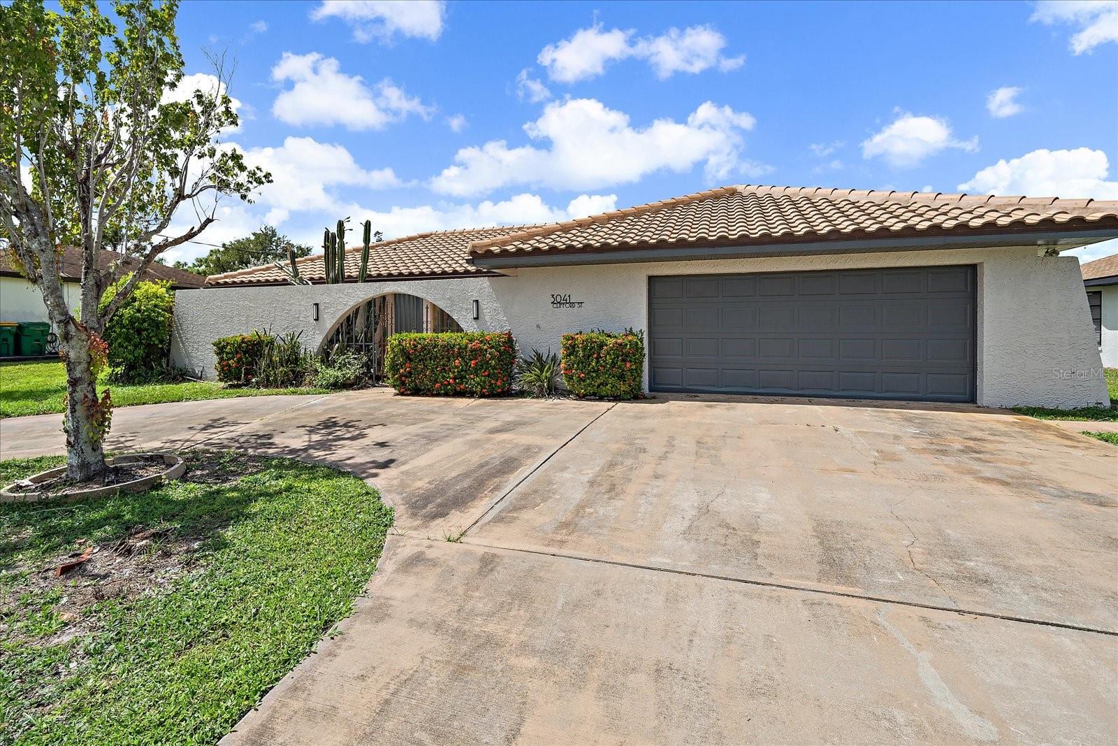 3041 Clifford St, FL