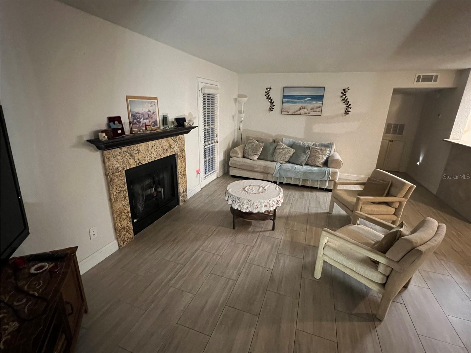 5587 Devonbriar Way, FL