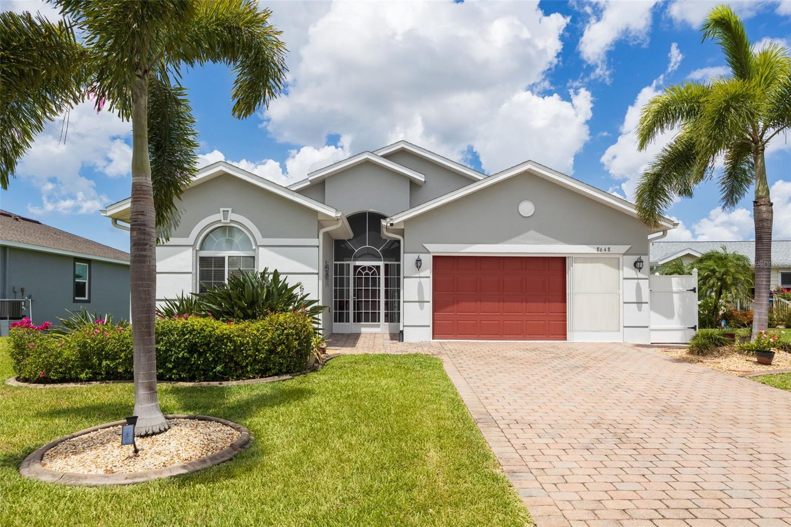 8648 Lake Front Court, FL