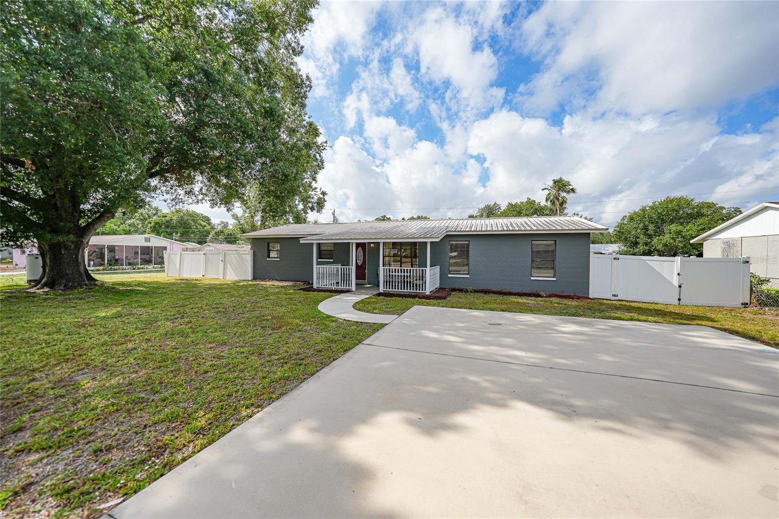 1741 Ne Trisha Dr, FL
