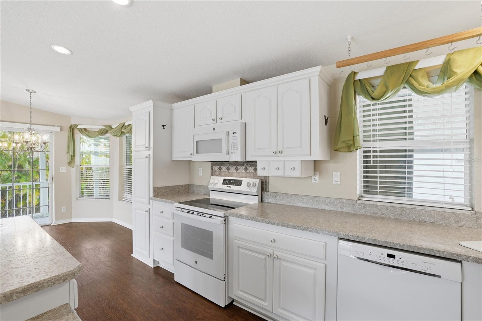 19 Holland Drive, FL