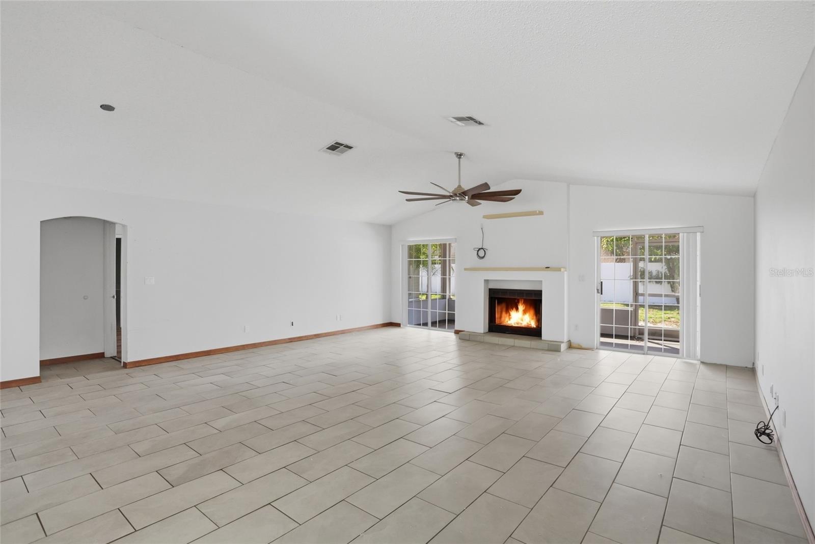 112 Augusta Circle, FL
