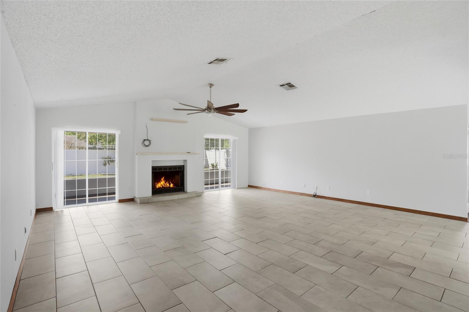 112 Augusta Circle, FL