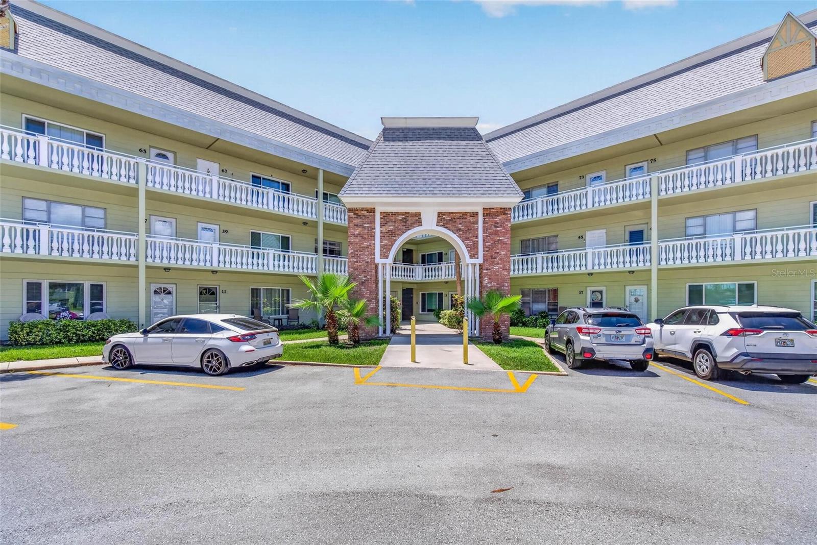 2459 Columbia Drive, FL